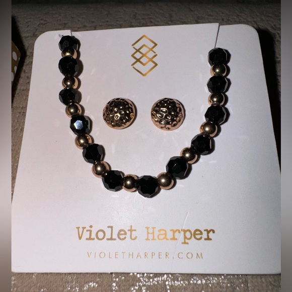 VIOLET HARPER
Morgan Gold Beaded Bracelet + Earrings Set..NEW in Box - Picture 7 of 9